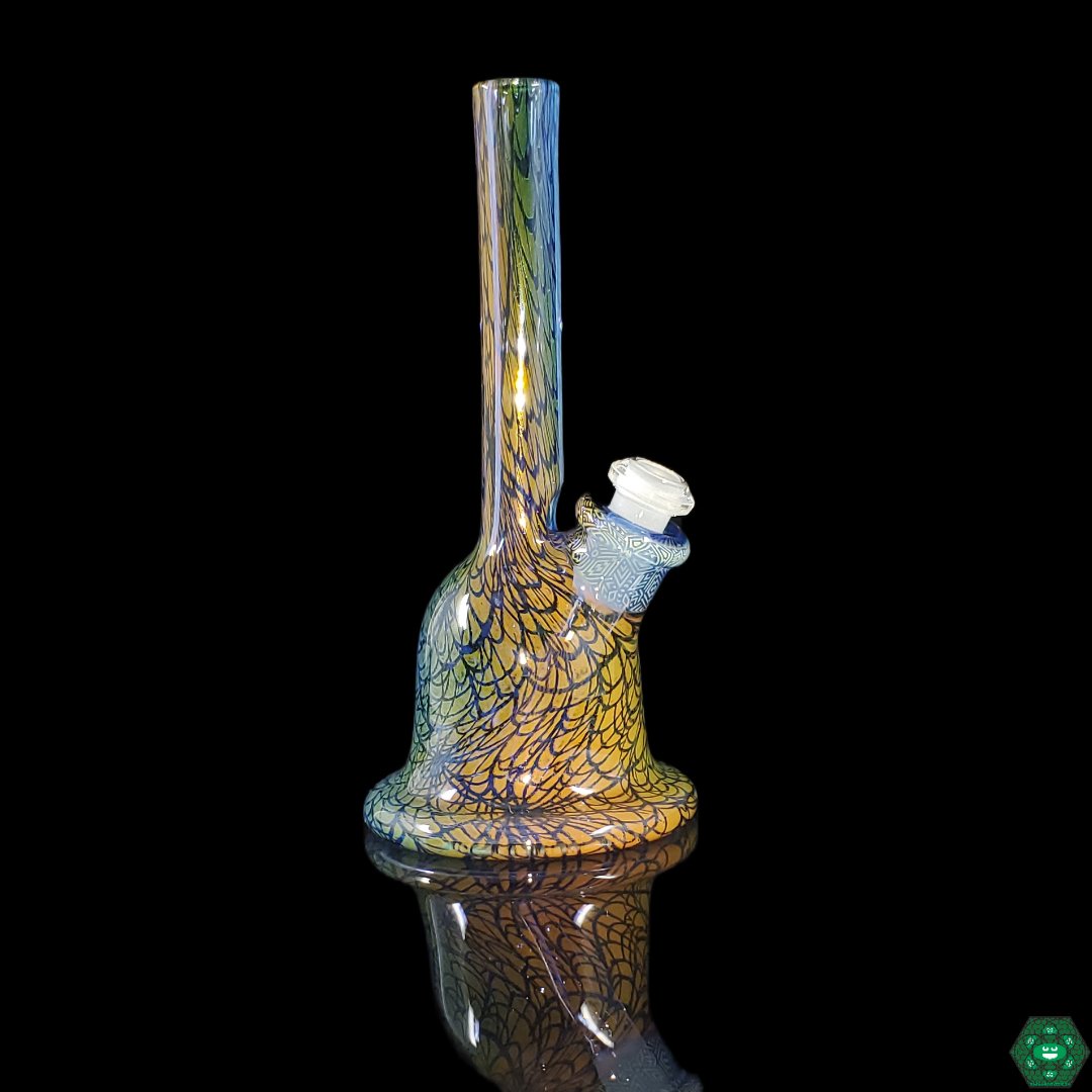 Hefe Glass Mini Tube Details: Close-up showcasing the color-shifting fumed glass finish of this compact heady glass rig, highlighting its striking visuals and portable design for smooth hits.