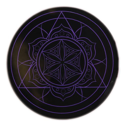 High-Quality Grip Glass Mat: Pattern #5 Grip Mats offer superior grip and protection for your delicate glassware, combining functionality and style.


