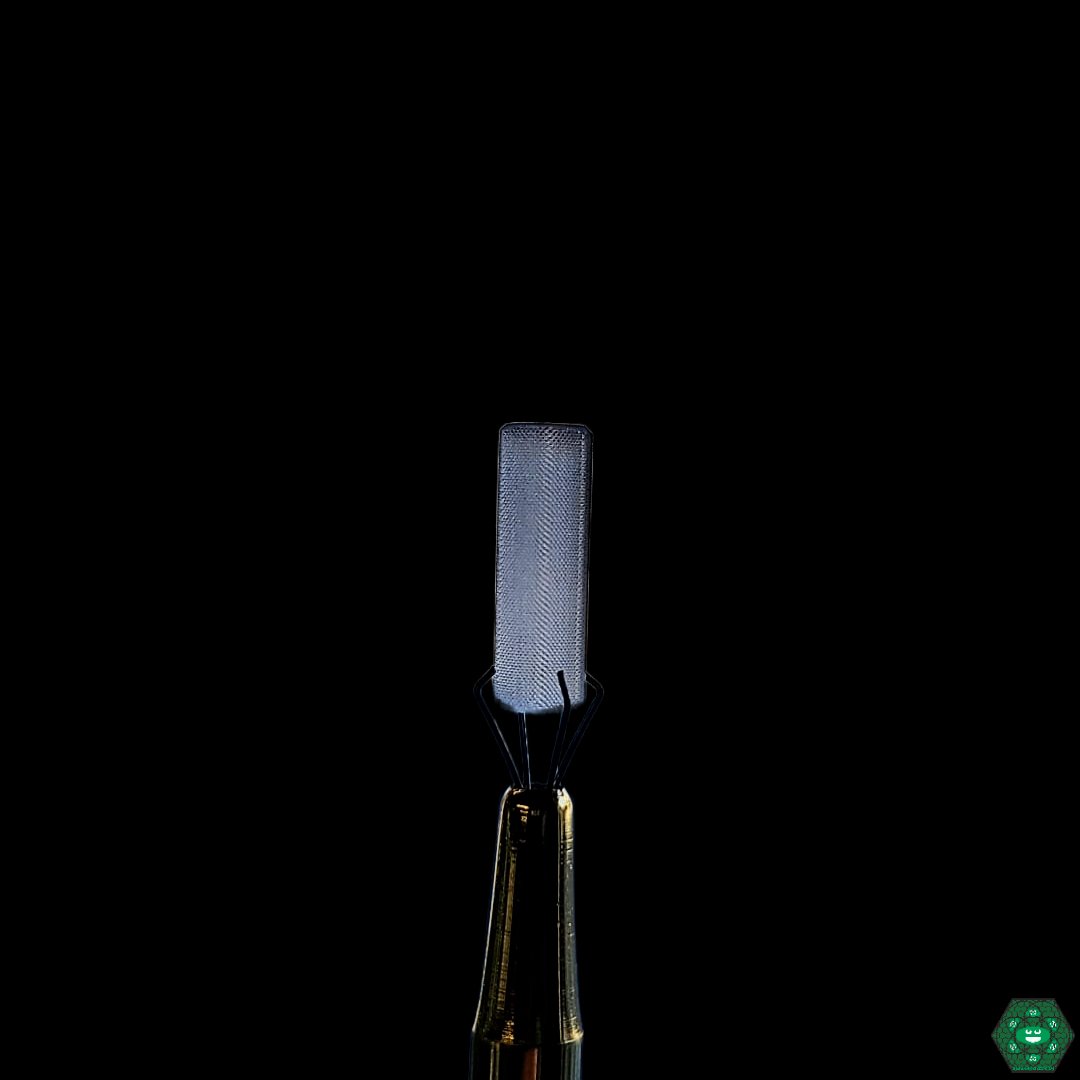 Highly Educated SE Pillars, premium quartz dab pillars designed for consistent heat distribution and enhanced vaporization efficiency, a must-have for a refined dabbing experience.