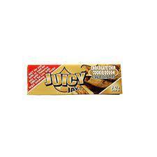 Juicy Jay Rolling Papers – Naturally flavored for a slow burn, perfect for a relaxed smoking experience.