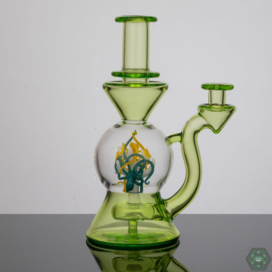 Liz Wright Glass Aquarium Tube, an artistic masterpiece designed for flower enthusiasts, featuring a unique aquarium-style design for a visually stunning way to enjoy herbs, crafted from high-quality glass for smooth hits and durability, perfect for collectors and everyday users seeking a blend of art and functionality in their smoking experience.