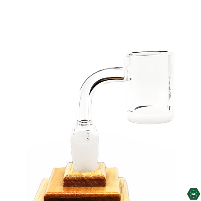 Comparing Monark Glass 25MM Quartz Nail with other quartz nails, emphasizing its superior heat retention and smooth dabbing performance.