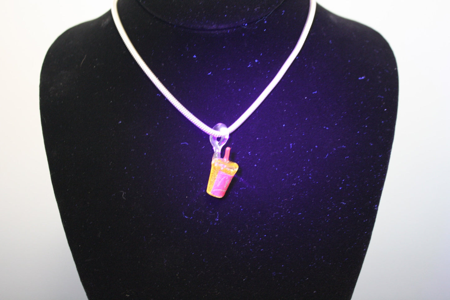 Mr. V unhappy meal pendant - Headdy Glass - HG