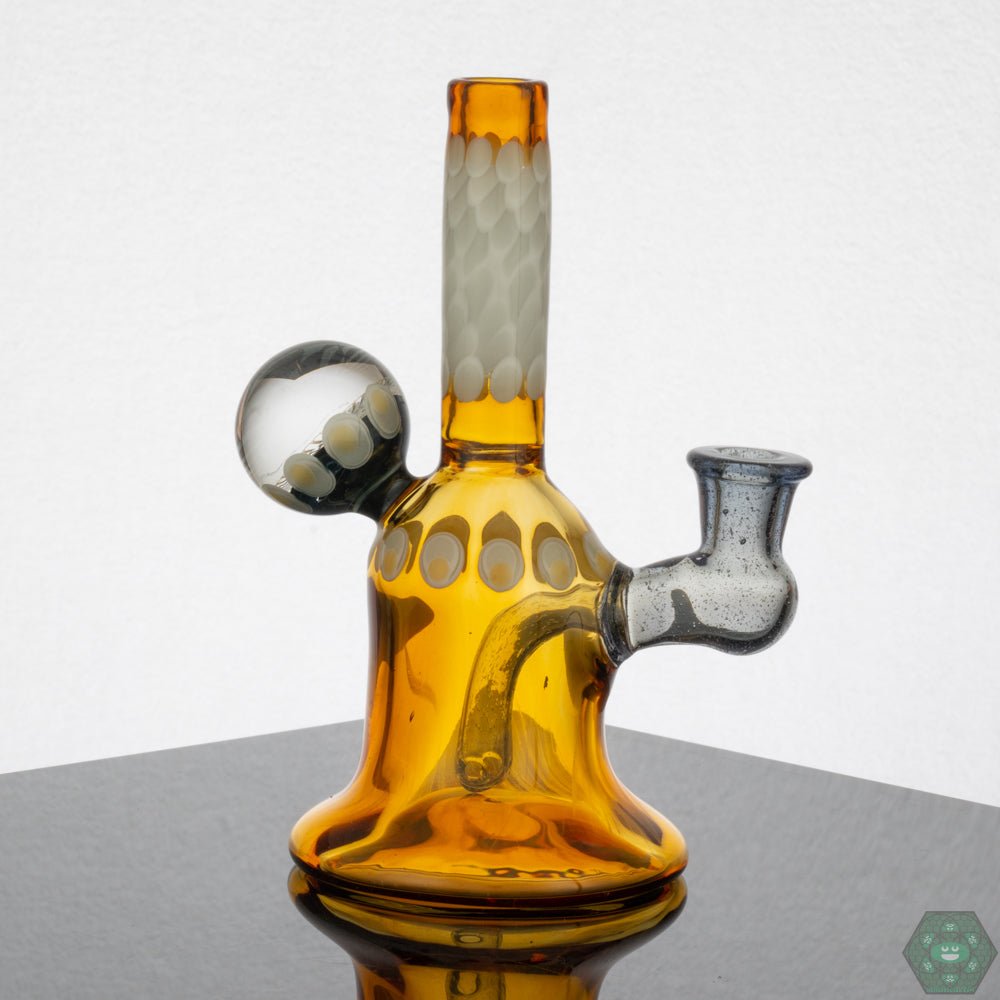 Natrix Glass Mini Tube #10 – 10mm female 90° joint with dichroic finish, offering an aesthetic and functional design.