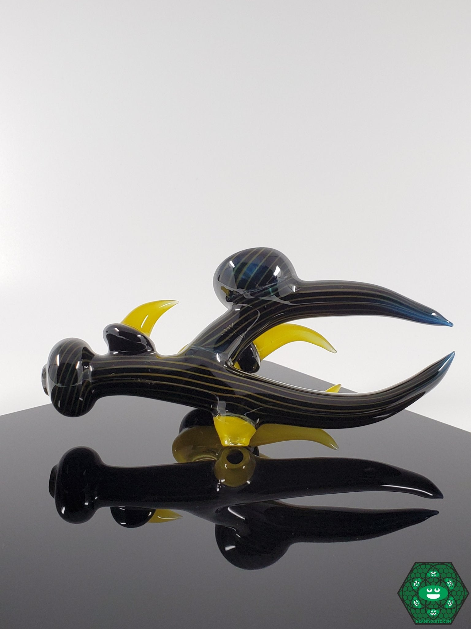  Niko Cray Pipe #2, a premium functional glass art piece featuring intricate details and artistic expression.