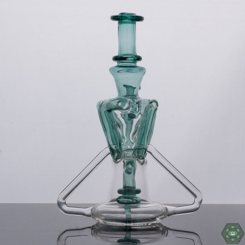 Ocean-Inspired Glass Recycler: The Spunout Glass Atlantis Recycler draws inspiration from the depths of the ocean, featuring aquatic blue tones and a unique design.