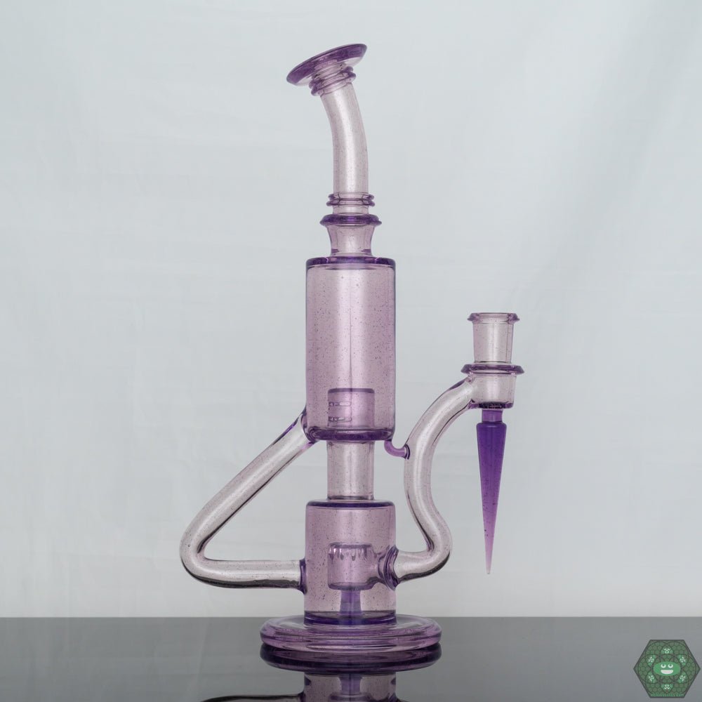 Premium Heady Glass Rig: The Parallax Bubble Dumper is a premium choice for concentrate enthusiasts seeking both style and performance in their dabbing setup.