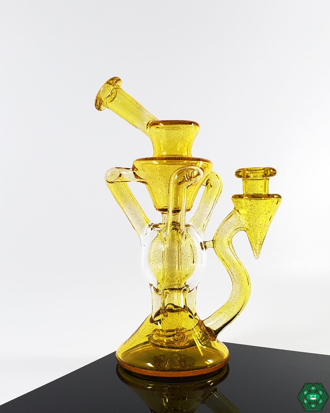  Professor Dank FBR: A high-quality banger recycler made from durable borosilicate glass, designed for enhanced filtration and smooth dabbing.