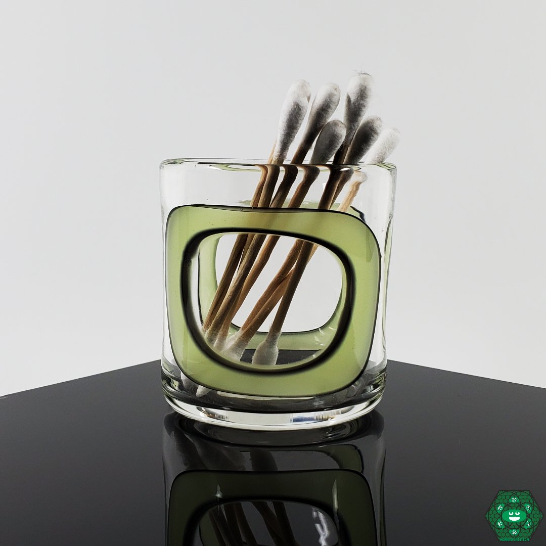 Q-Tip Jar for Dab Clean-Up: The Bowman Q-Tip Jar keeps your dab area tidy and organized, making clean-up quick and easy.