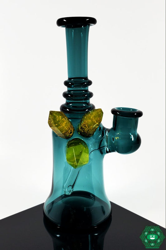 Raya Glass Crystal Mini Tube – Atlantis, compact 10mm rig with oceanic hues, designed for smooth and efficient dabbing experiences.