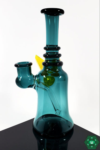 Raya Glass Crystal Mini Tube – Atlantis, 10mm joint, compact rig offering a smooth and efficient dabbing experience in a smaller form factor.

