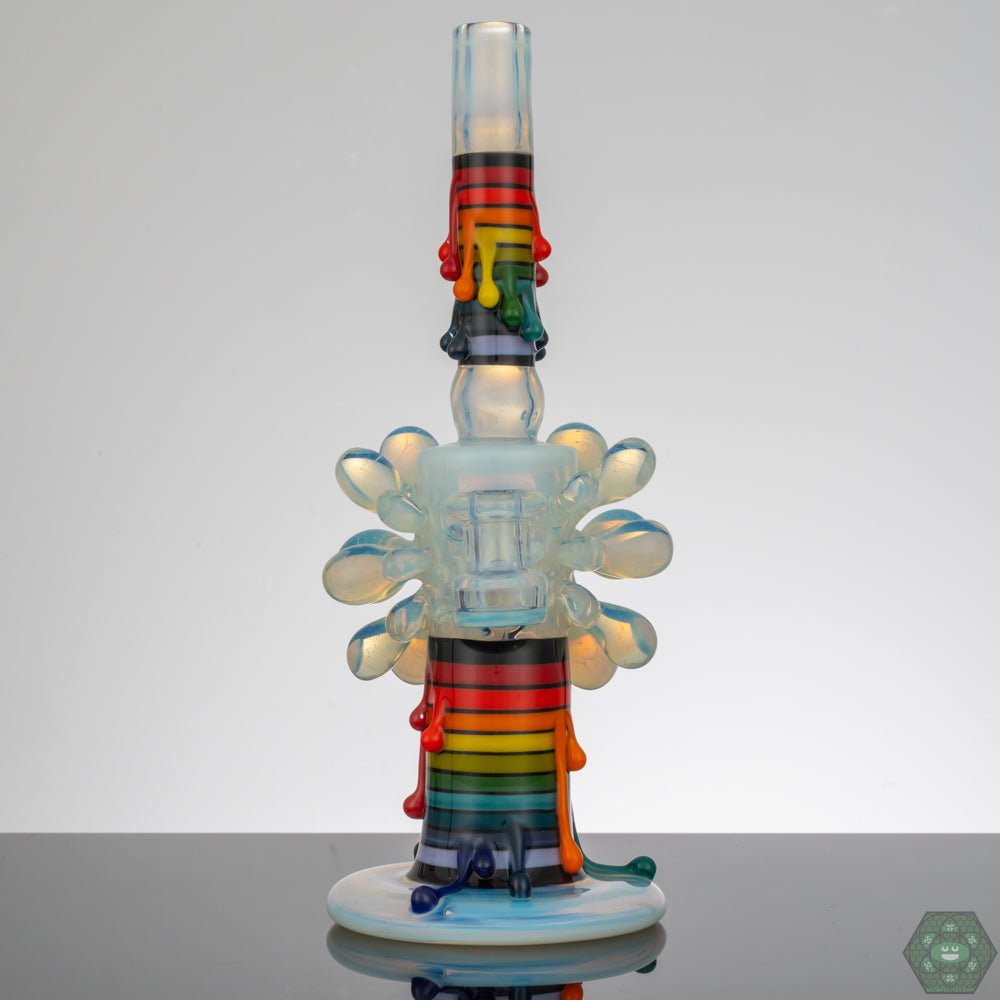 Skrillinger Glass Exploding Hypercandle – a unique functional art piece with a striking exploding design.