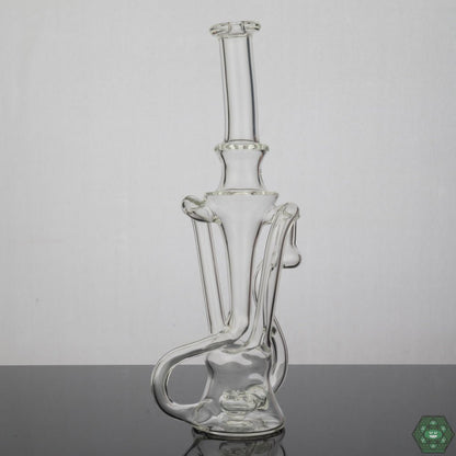  Recycler with Smooth Filtration: Experience smooth and enjoyable hits with the Prophecy Glass Recycler #8, designed for advanced filtration and optimal performance.


