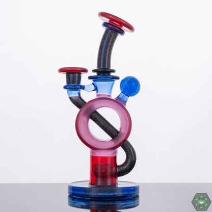 Glass Rig for Smooth Pulls: The DBE 503 Portal Rig is designed for smooth and enjoyable dabbing experiences, providing optimal filtration and cooling.