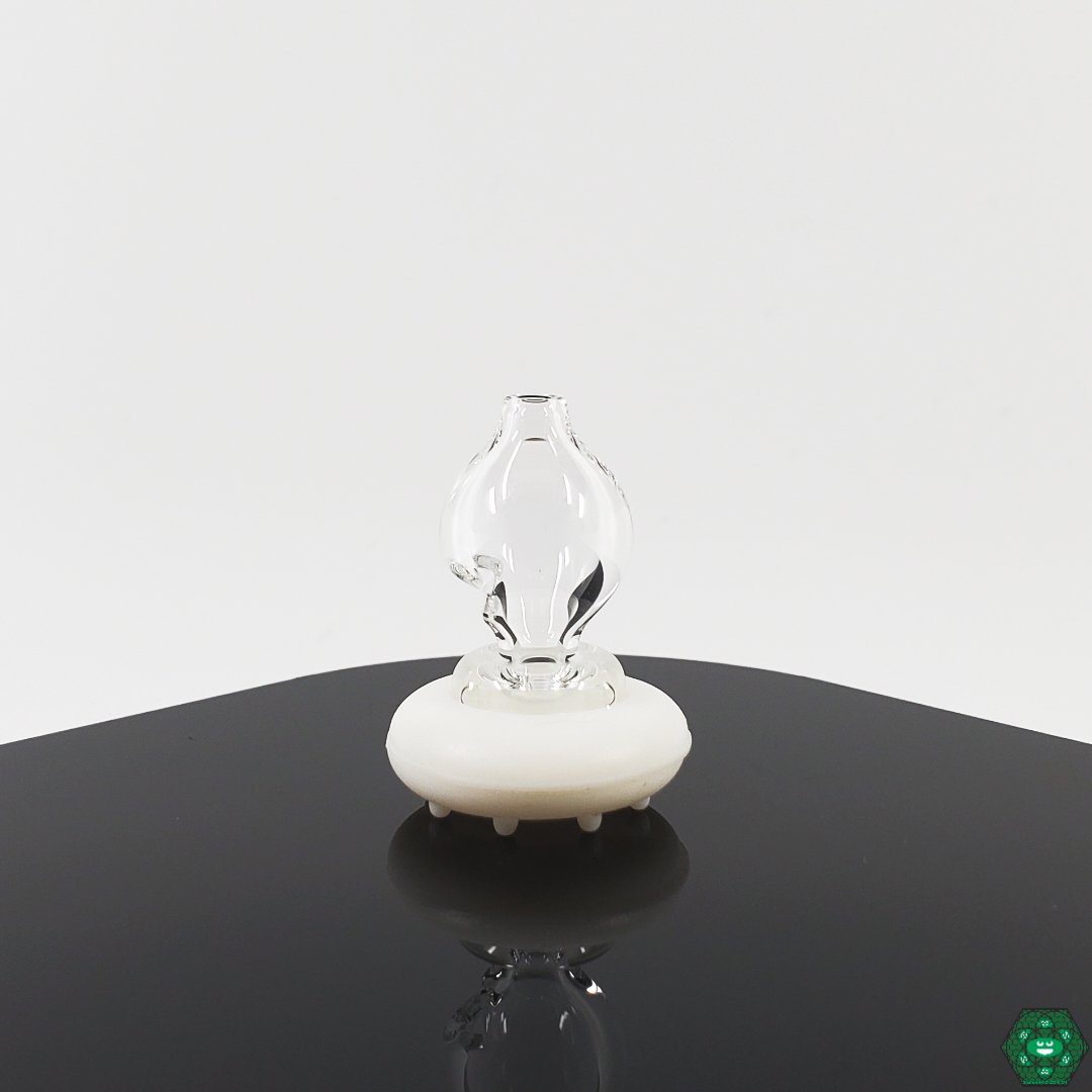 Stylish Clear Carb Cap by Spacewalk – Enhances Puffco Peak design with sleek aesthetics.