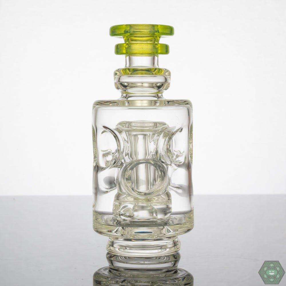 Straight Fab Puffco Attachment: The G.D. Glass Straight Fab Attachment #4 enhances your Puffco experience with smooth percolation and improved diffusion.