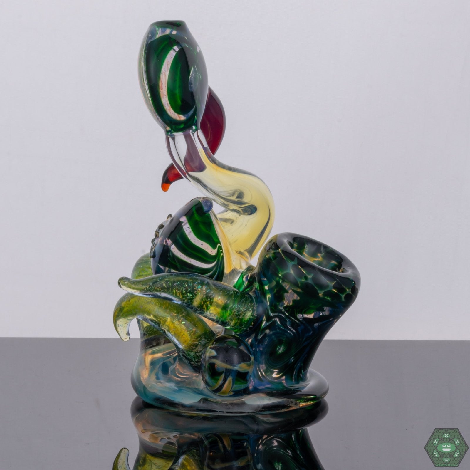 Stylish Dry Pipe: The DBE 503 dry pipe's sleek design and fumed glass make it a stylish addition to any smoker's collection.