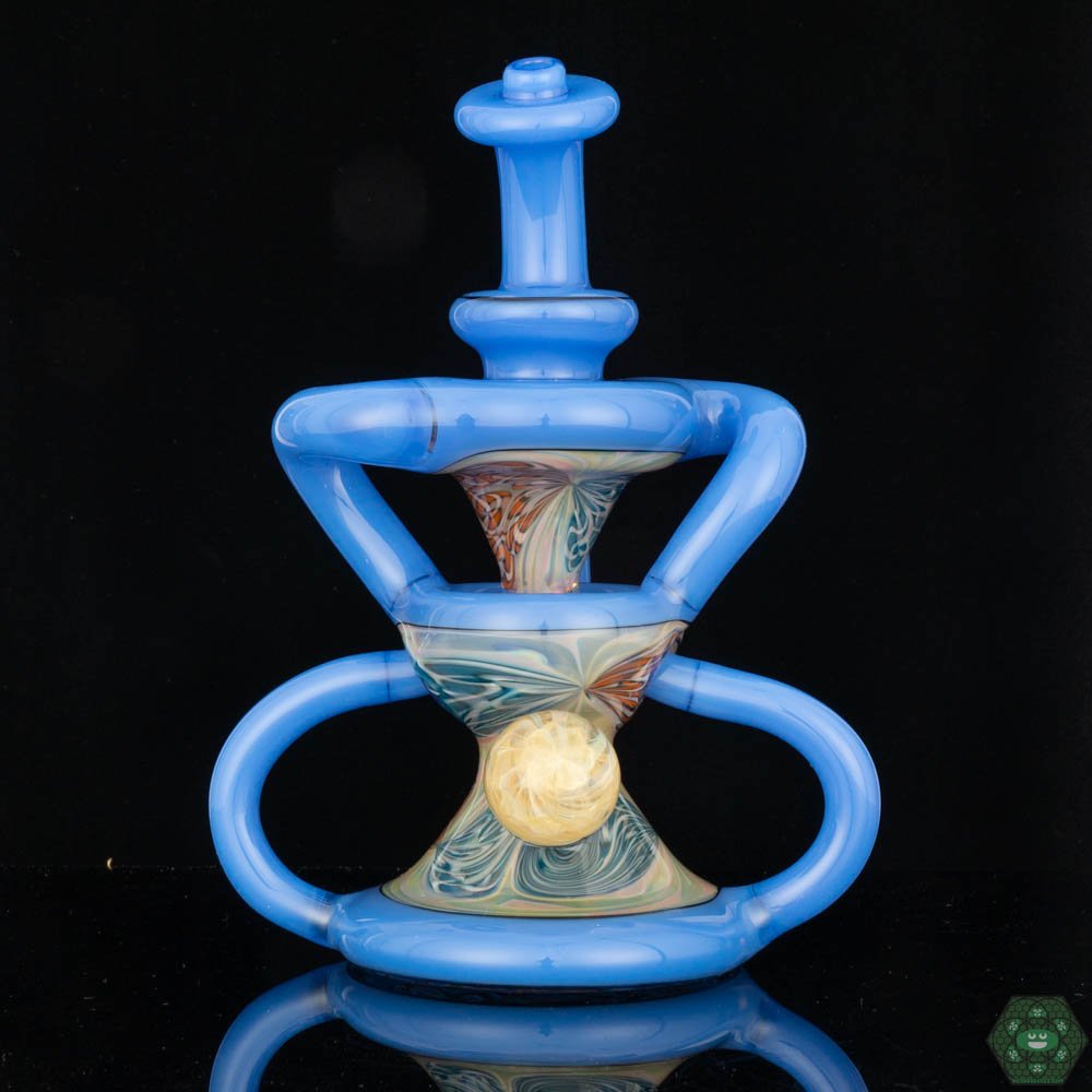 Klein Egg Recycler by Terry Sharp – High-quality glass with a precision design for smooth draws.