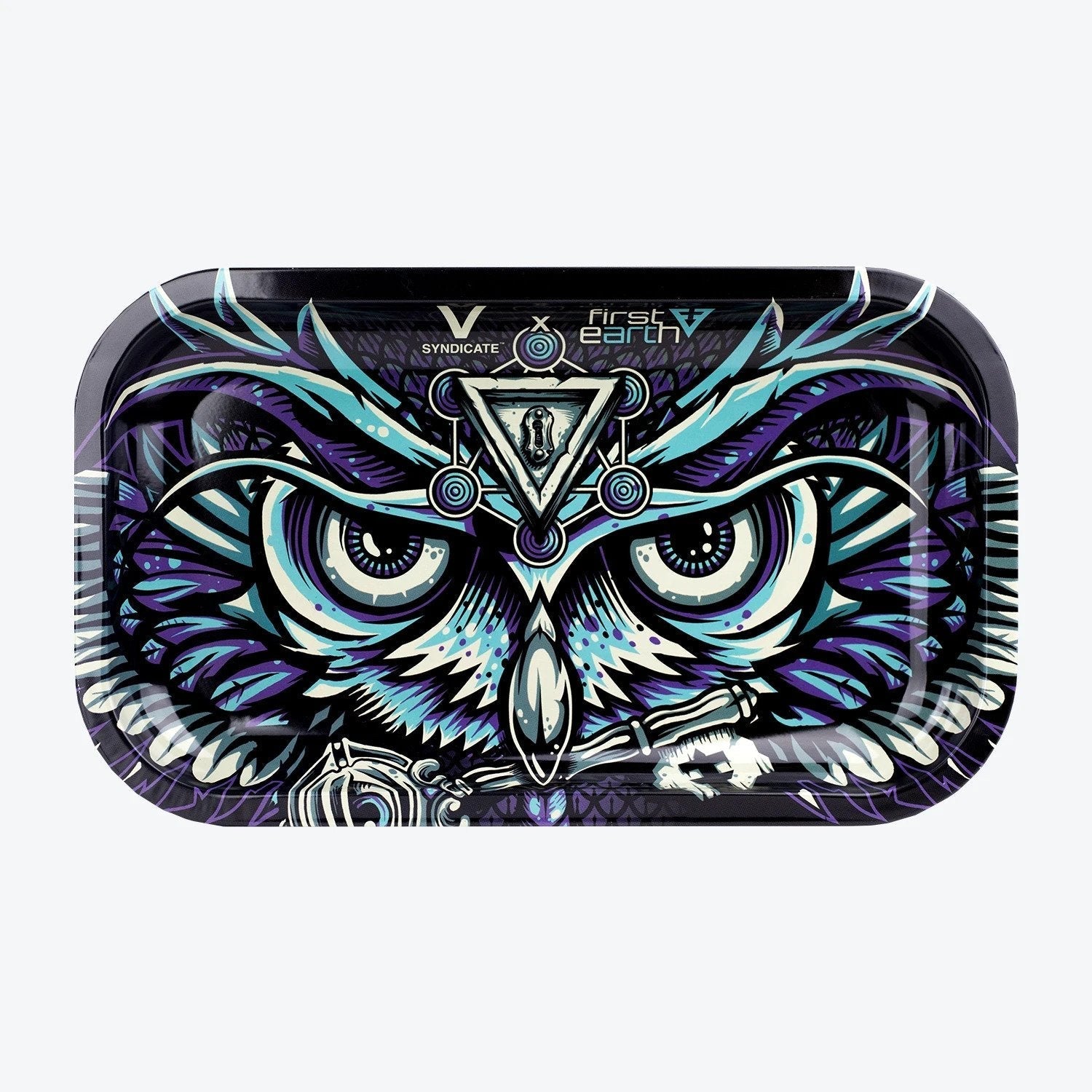  V Syndicate Tray: This medium rolling tray from V Syndicate combines style and functionality for an enhanced rolling experience.