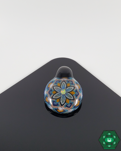  Vogel Glass Pendant featuring a compact, wearable design, perfect for collectors and glass enthusiasts.