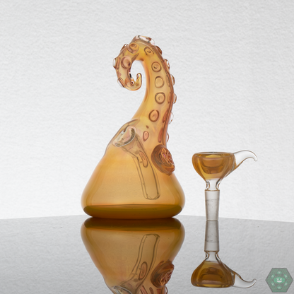 lose-up view of the Wicked Glass Tentacle Traveler, highlighting the detail and craftsmanship of its tentacle design.